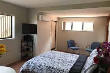 11 Portman Road, Mount Wellington