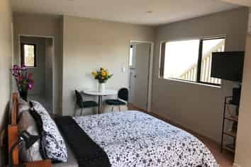 11 Portman Road, Mount Wellington
