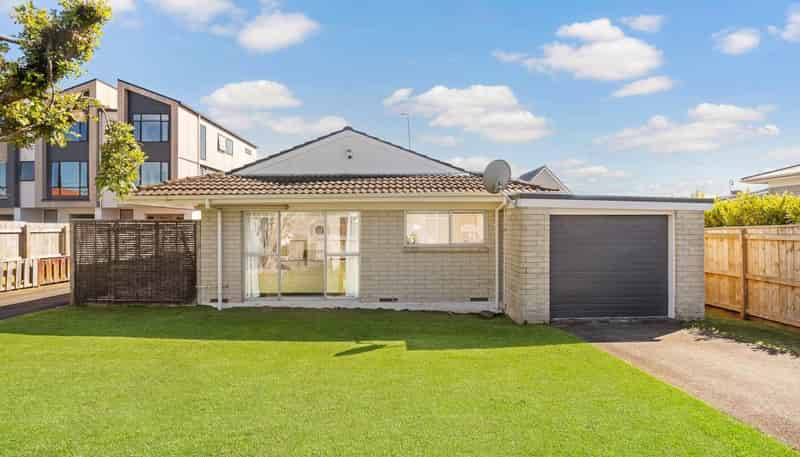 1/114 Trafalgar Street, Onehunga