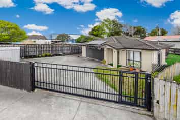 205B Buckland Road, Mangere East