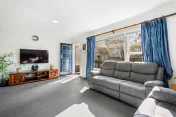 2/12 Quona Avenue, Mount Roskill