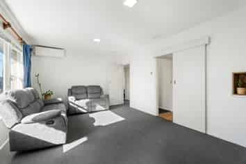 2/12 Quona Avenue, Mount Roskill