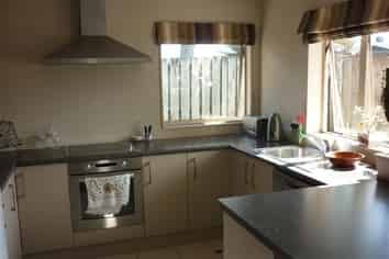 2 Gary John Lane, Dinsdale
