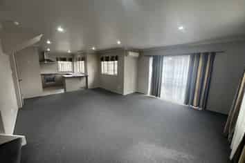 2 Gary John Lane, Dinsdale