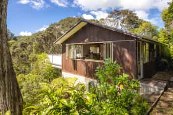 78 Waiheke Road, Onetangi