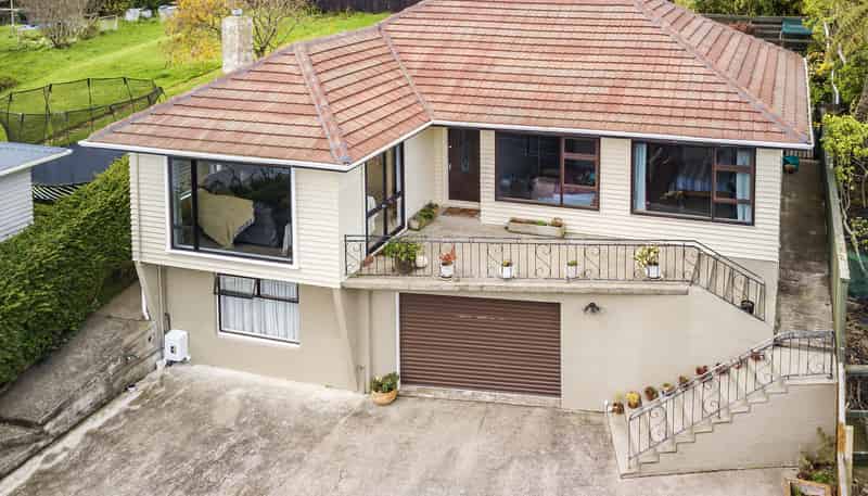 24 Ranui Terrace, Tawa