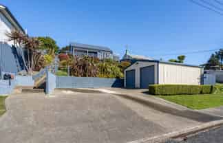 36 Theodore Street, Bluff