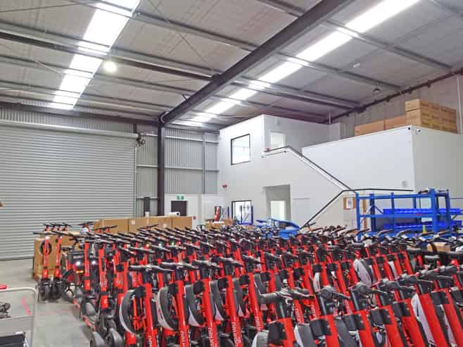 Well-Appointed Industrial Unit with 5 Parks