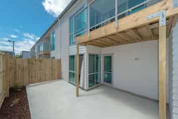 4/25 Jones Crescent , Hamilton Central