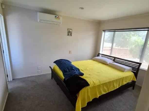 285 Mahia Road, Weymouth