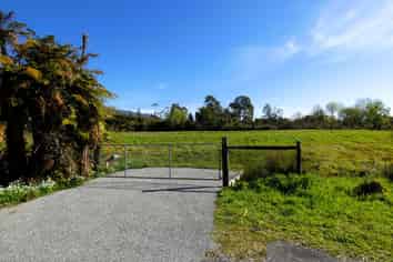 1 Hawes Street, Waimangaroa