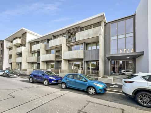 304/2 Campbell Terrace, Petone