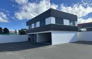 Central office with excellent storage & parking