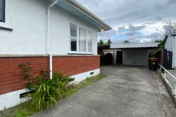 13 Wavell Crescent, Lansdowne