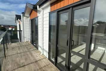 4/1 Hollinbrigg Place, Manurewa