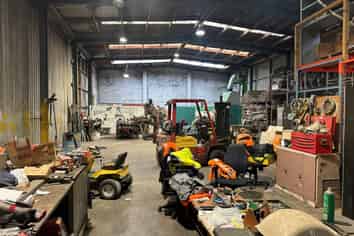 Workshop with secured yard
