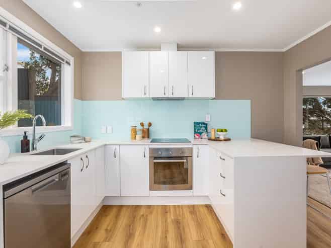 9 Brora Crescent, Papakowhai