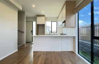2 Freshland Drive, Flat Bush