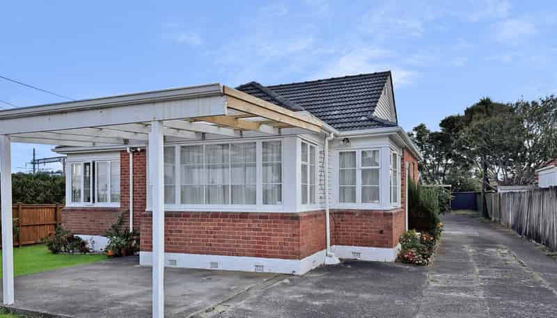 11A Fruitvale Rd, New Lynn
