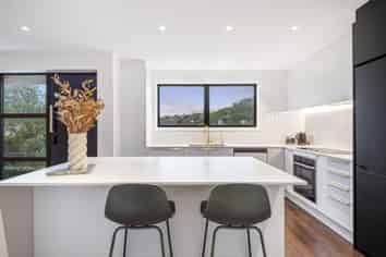 48 Sylvia Road, Hillcrest