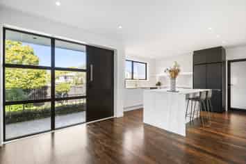 48 Sylvia Road, Hillcrest