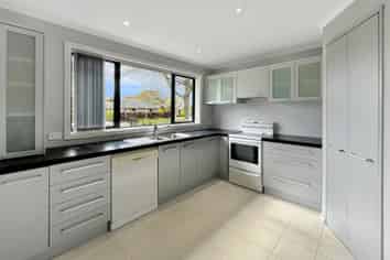 17 Burnside Cr, Burnside