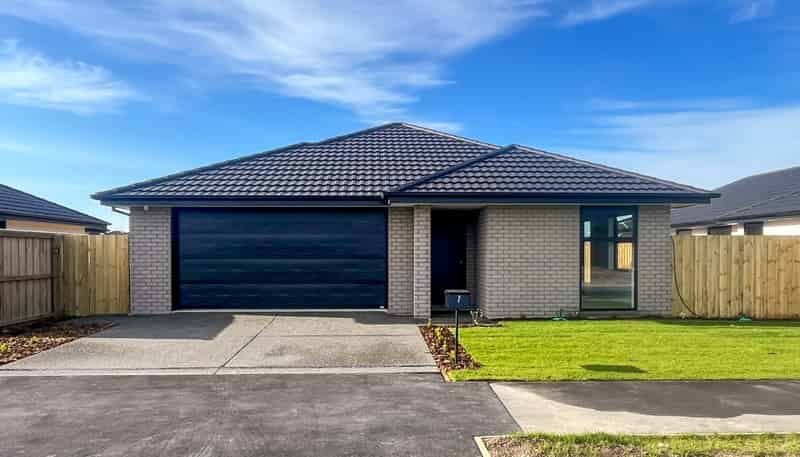7 Nirmal Way, Rolleston