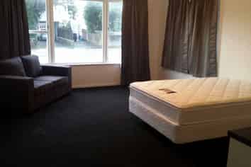 4/7 Greensboro Street, Hillcrest