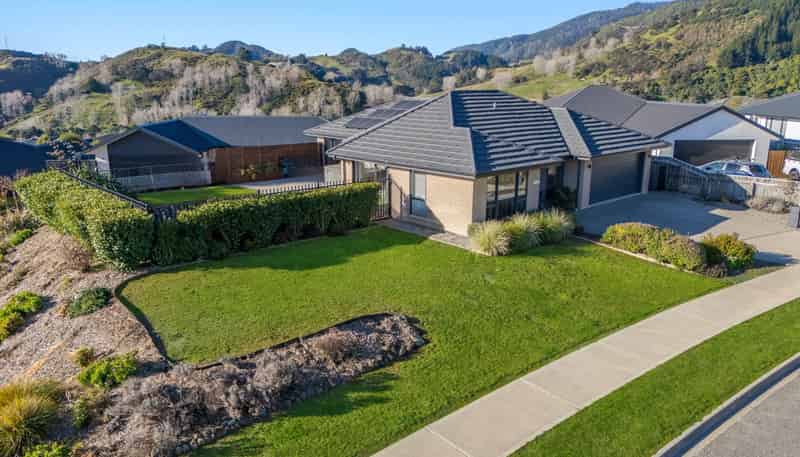 14 Huntaway Close, Stoke