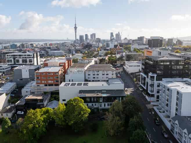Refurbished & Secure Central Warehouse - 342sqm