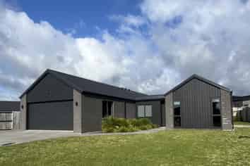 15 Ngaroma Crescent , Whitianga