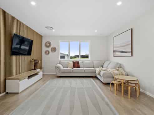 18 Puna Rise, Wharewaka