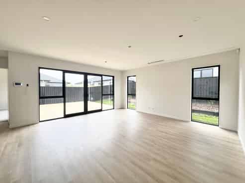 5 Parkland Loop, Milldale