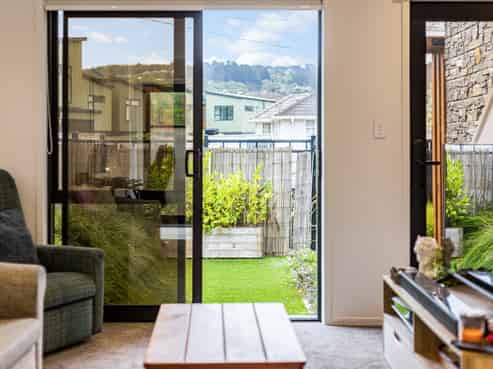 2/3 Johnston Grove, Taita