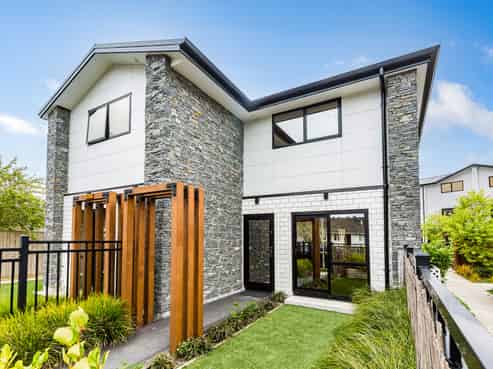 2/3 Johnston Grove, Taita