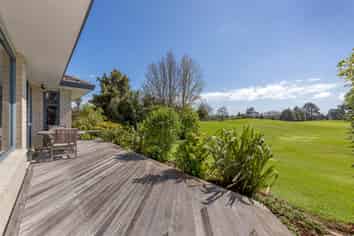 2/41 West Fairway, Golflands