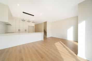 11 Paku Lane, Mount Wellington