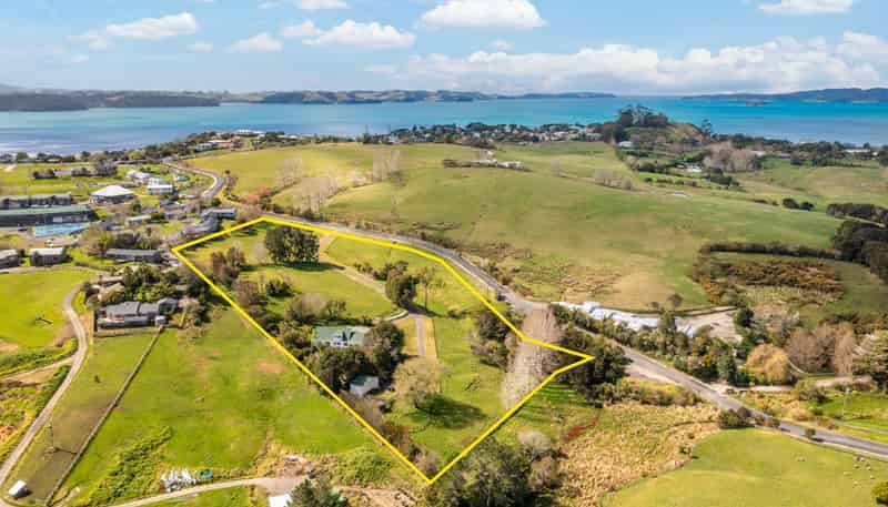 30 Goodall Road, Snells Beach