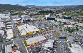 Dominate the city - triple street frontage