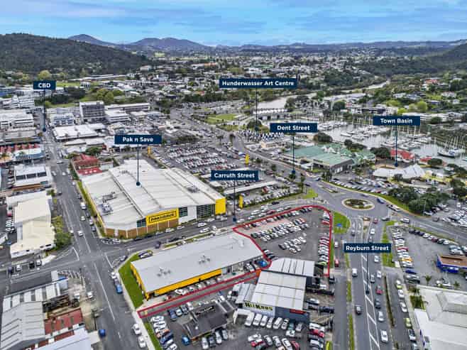 Dominate the city - triple street frontage