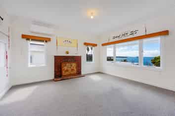 2/48 Churchill Road, Murrays Bay
