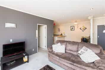 6/2D Queen Street, Palmerston North Central