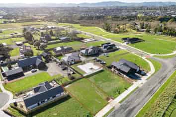 7 Silverwood Lane, Leamington