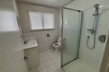 1/104 Exmouth Road, Northcote