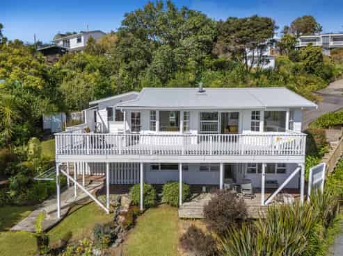 47 Duncansby Road, Stanmore Bay
