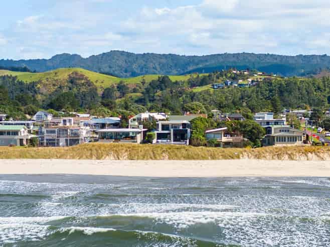 112 Pohutukawa Crescent, Whangamata