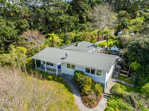 25 Palm Grove, Belmont