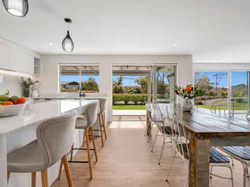 2 Pitsaw Lane, Silverdale