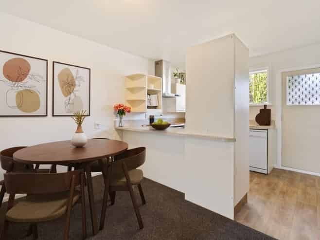 2/4 Apollo Place, Papanui