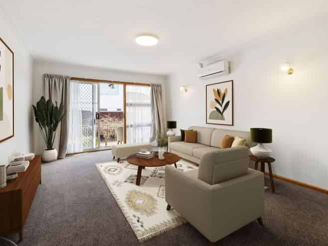 2/4 Apollo Place, Papanui
